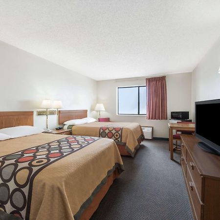 Super 8 By Wyndham Smithville Lake Екстериор снимка