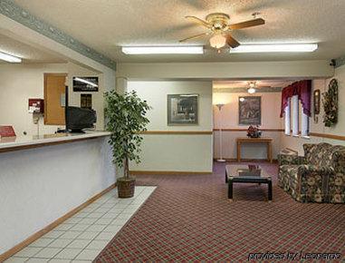 Super 8 By Wyndham Smithville Lake Интериор снимка